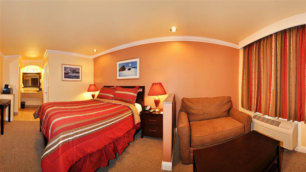 Rodeway Inn & Suites Near The Coliseum & Arena Oakland Exterior photo
